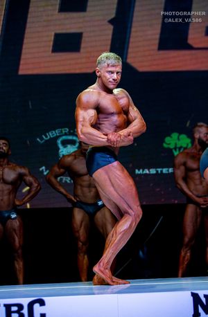 CLASSIC PHYSIQUE НОВИЧКИ